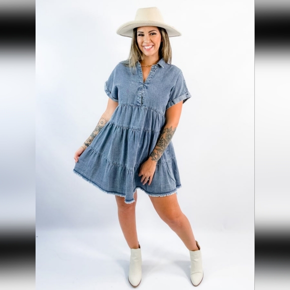 Denim Tiered Short Sleeve V-neck Dress - Picture 2 of 3